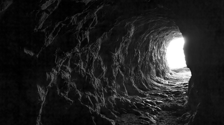 Rocky tunnel