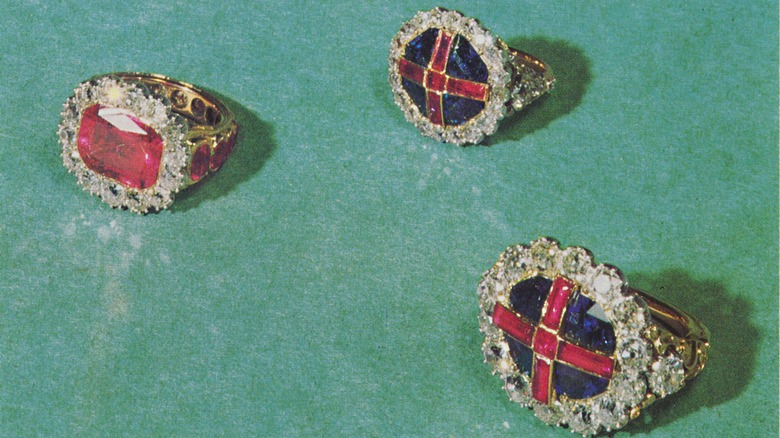 Three rings are displayed