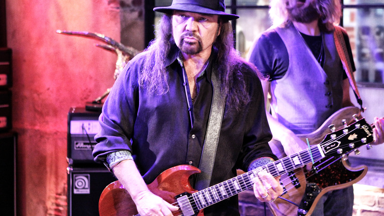 Gary Rossington plays guitar