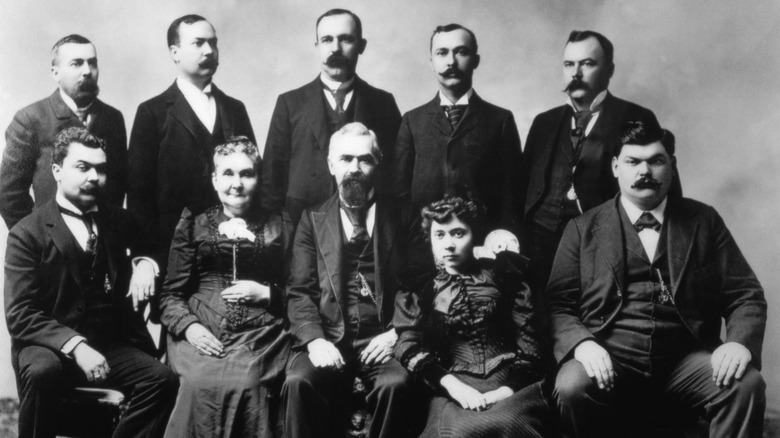 The Ringling family sitting standing formal