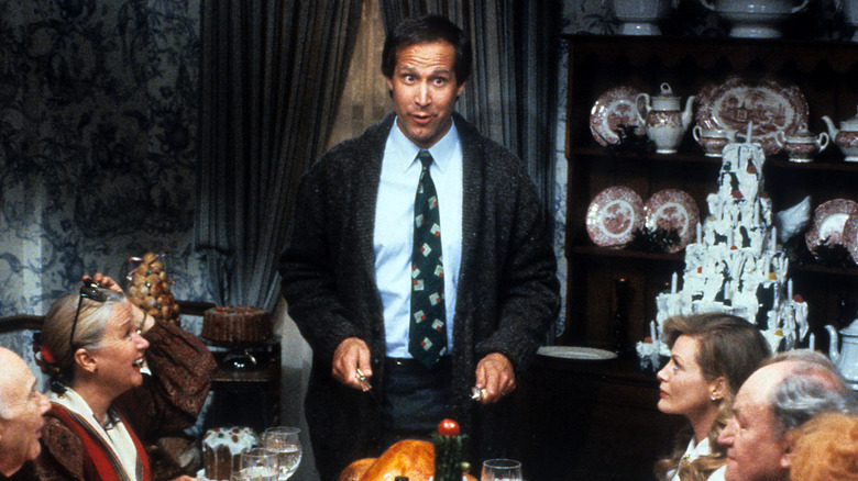 Chevy Chase carves turkey Christmas Vacation