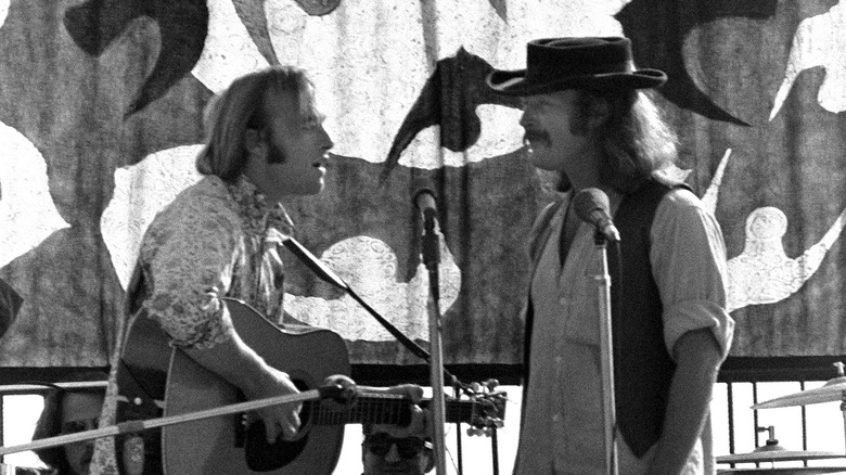 Stephen Stills and David Crosby play together