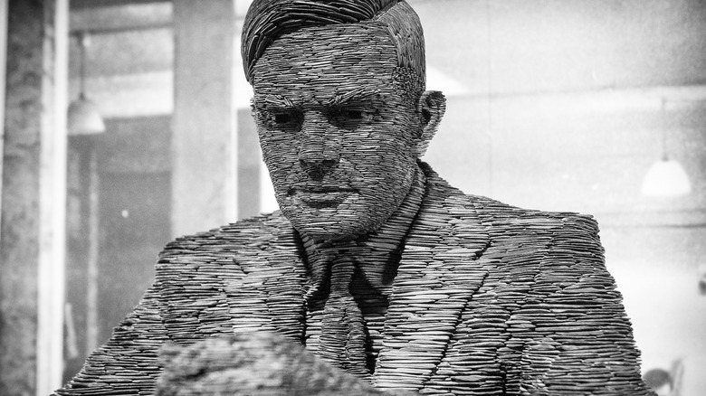 Alan Turing statue