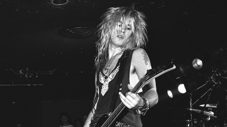 Duff McKagen playing guitar