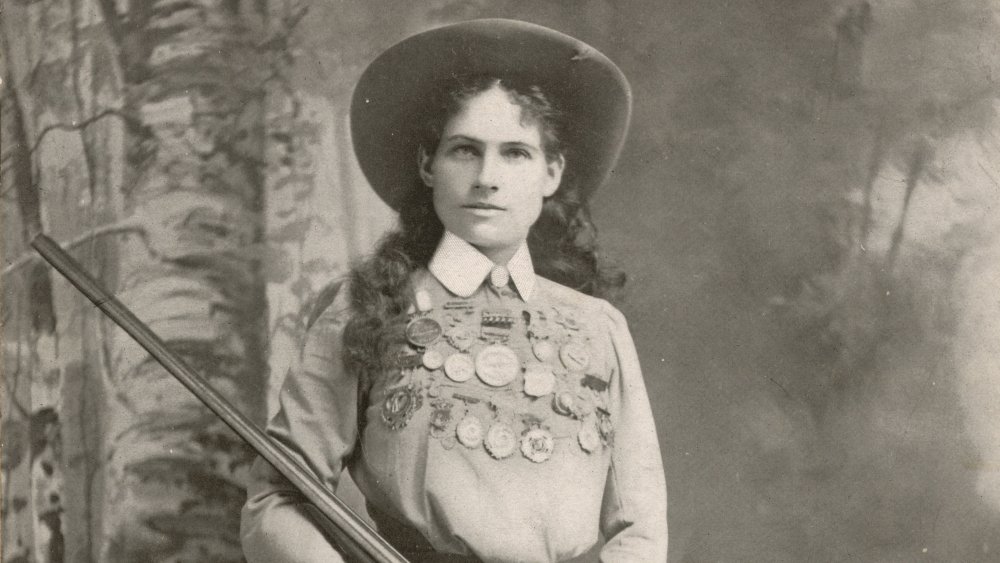 Annie Oakley, 1899