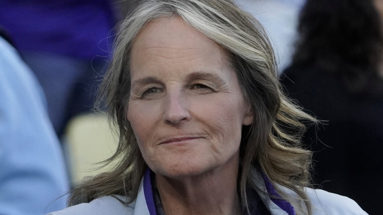 helen hunt squinting and grimacing