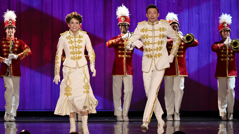 Sutton Foster and Hugh Jackman dancing theater onstage