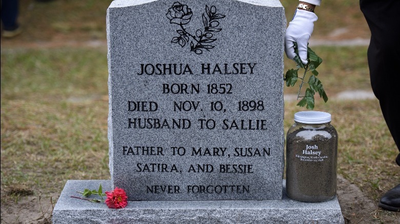 Wilmington massacre victim's gravestone