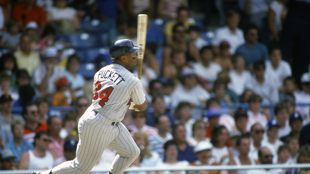 Kirby Puckett playing baseball