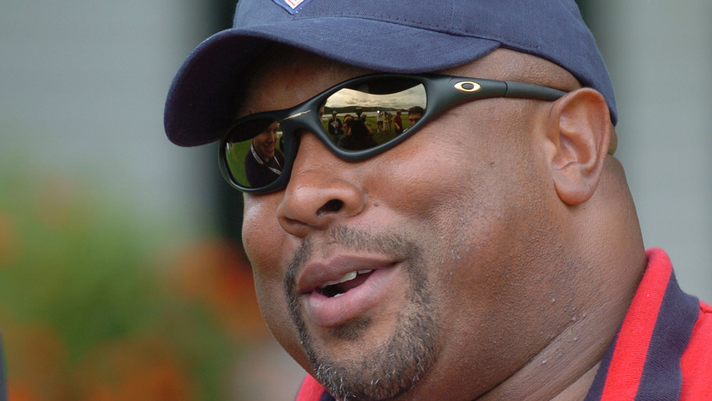 Kirby Puckett wearing sunglasses