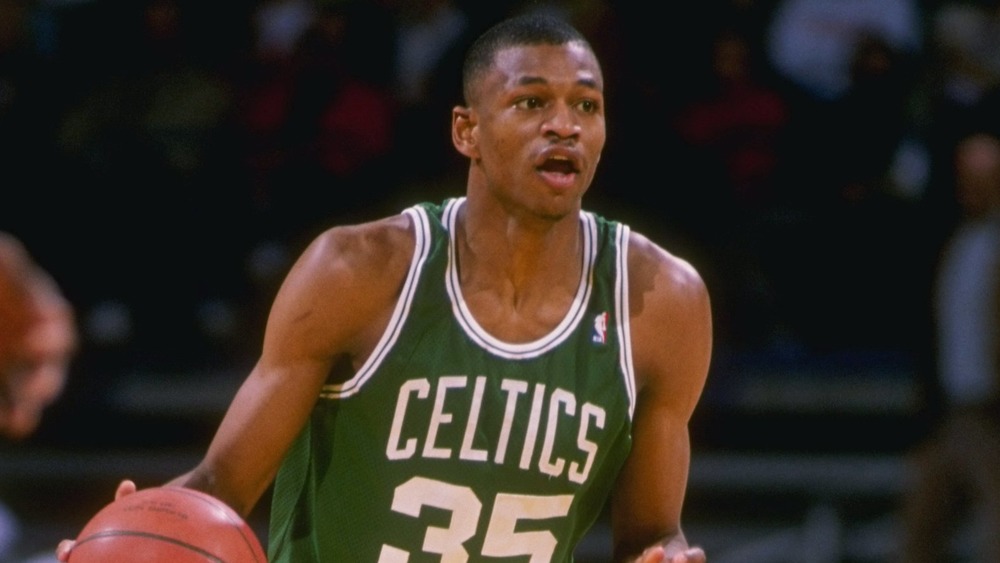 1993: Celtics' Reggie Lewis dies of heart ailment after light workout