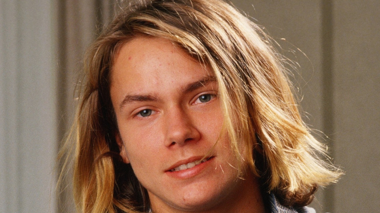 the-tragic-death-of-river-phoenix-led-to-some-strange-conspiracy-theories