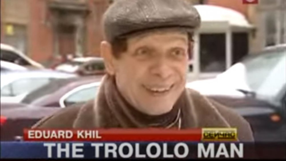 Eduard Khil interviewed on Russian television