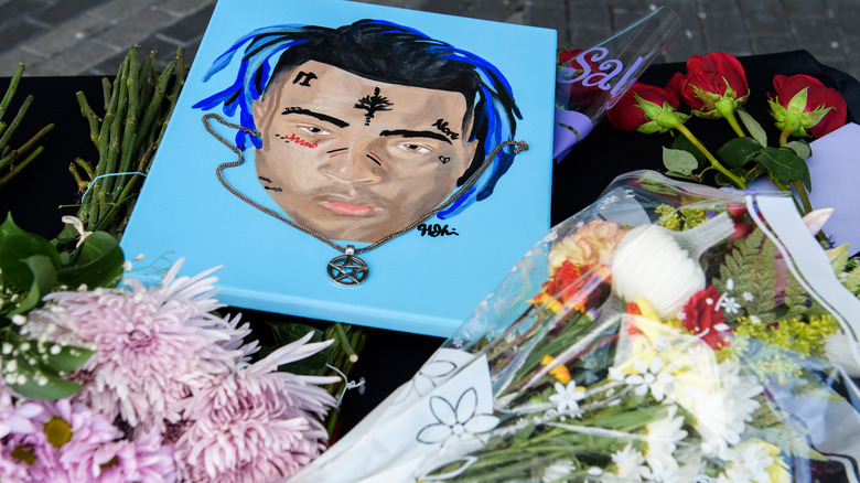 Makeshift memorial for XXXTentacion