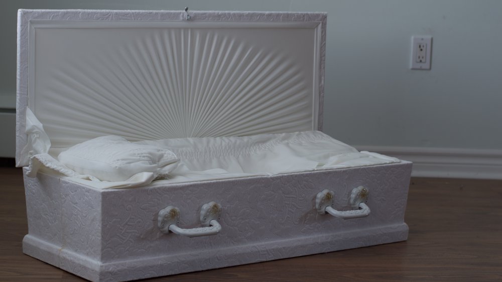 Child's coffin