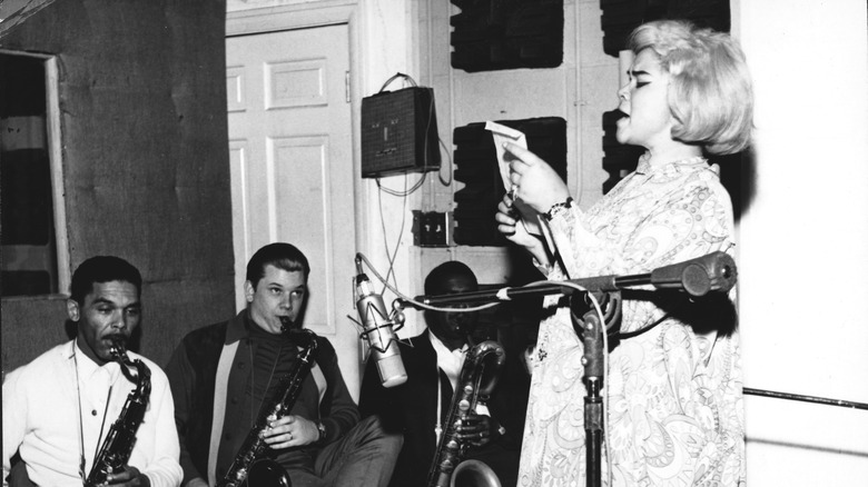 Etta James recording with Memphis Horns