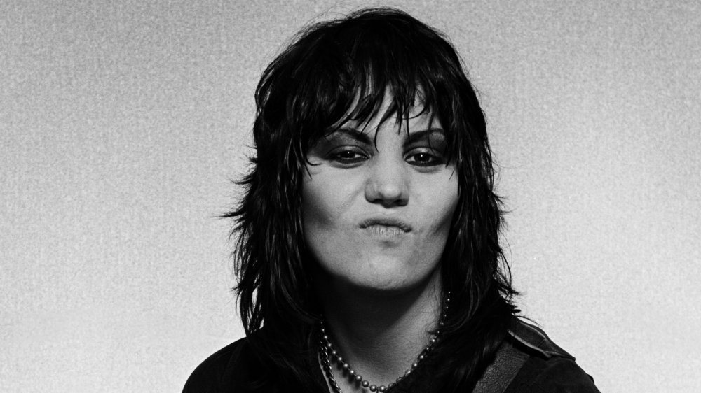 Discovernet The Tragic Real Life Story Of Joan Jett