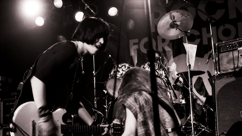 Joan Jett and Jennifer Finch of L7, 1992