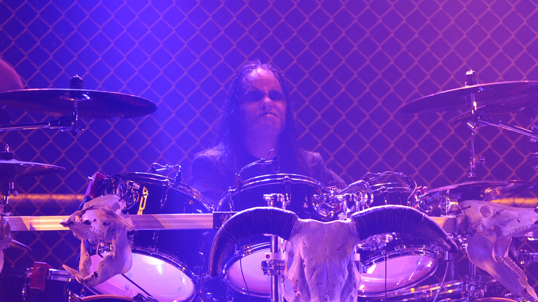 Joey Jordison behind a drum kit