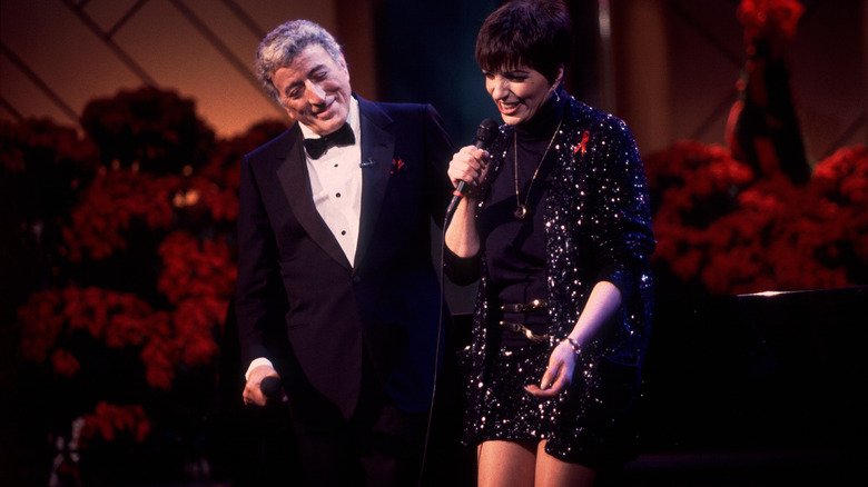 liza minnelli and tony bennett on stage