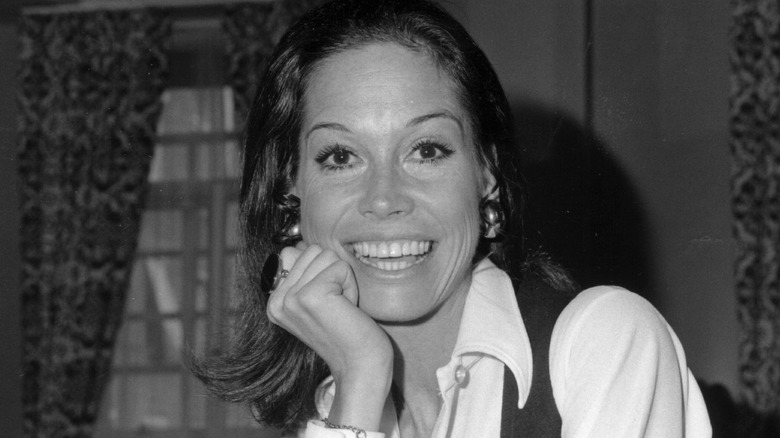 DiscoverNet The Tragic Real Life Story Of Mary Tyler Moore   Moores Struggle With Alcohol Addiction 1644006758 