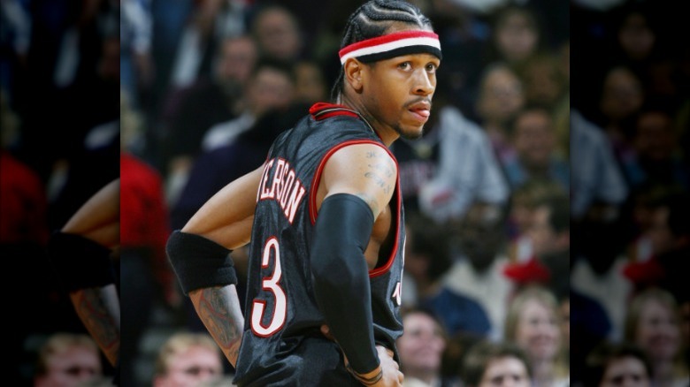 Allen Iverson on the court 76ers kit headband