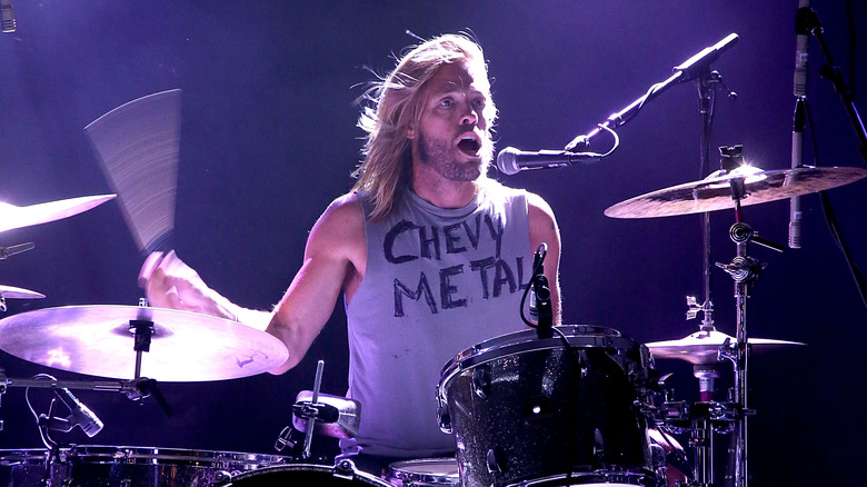 Taylor Hawkins playing the drums