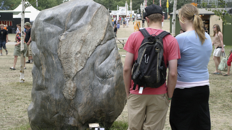 Man and woman mourn Roskilde victims