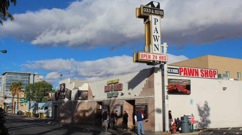 Pawn Stars pawn shop outside