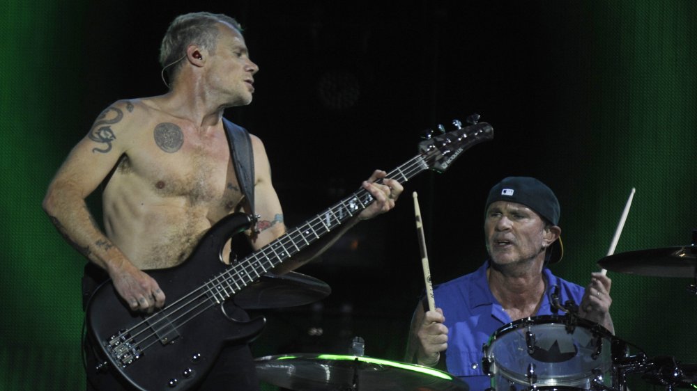 Flea Chad Smith performing