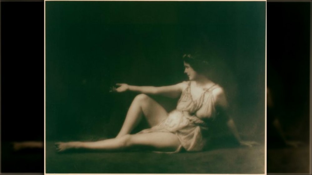 Original photographic studies of Isadora Duncan made in New York during her visits to America in 1915-18