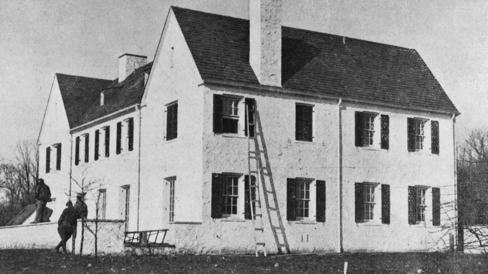 Lindbergh house and ladder