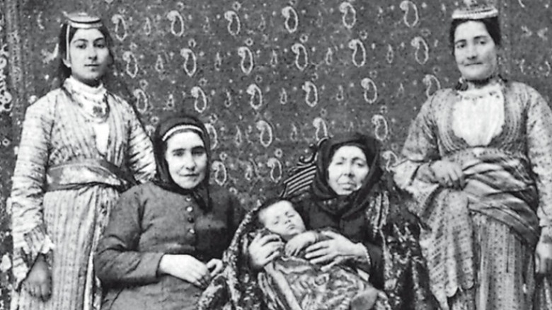 Five generations of Armenian women