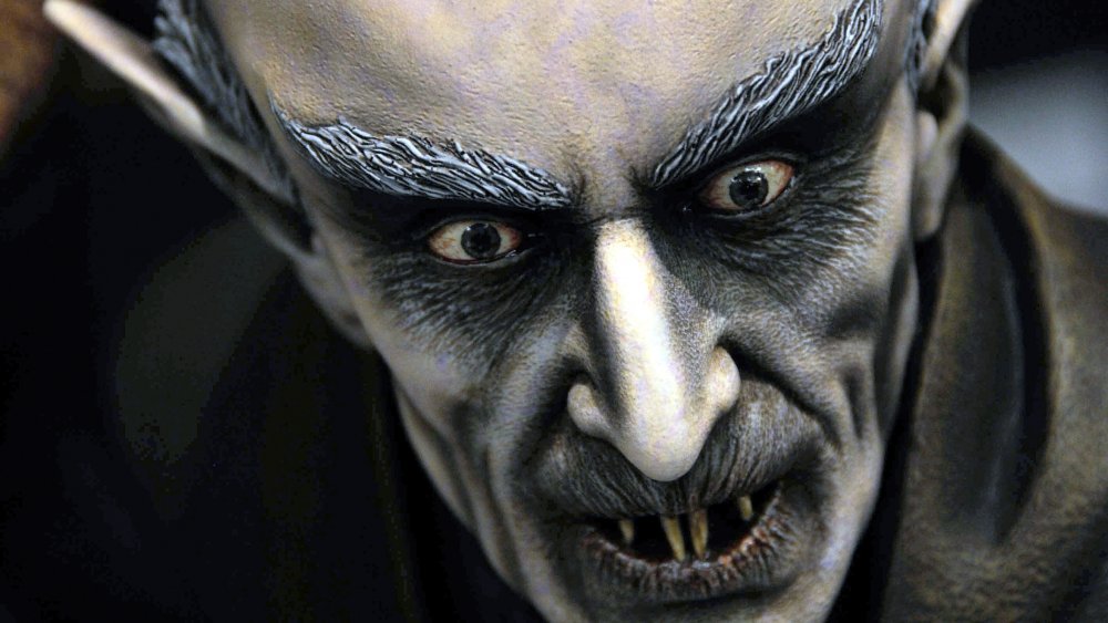 A bust of Nosferatu