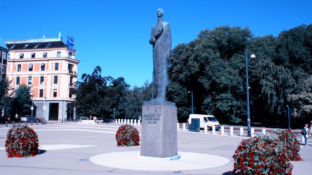 Statue of King Haakon in Norway