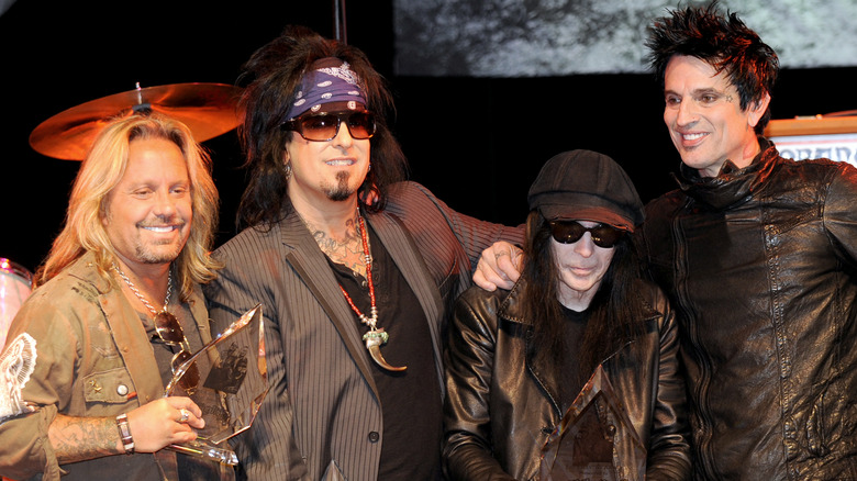 Motley Crue accepting award