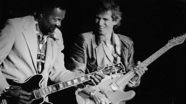 Chuck Berry, Keith Richards playing, 1986