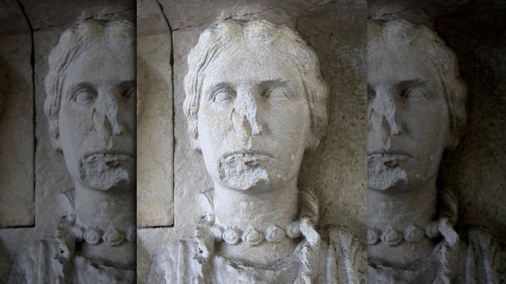 Portrait of a woman from 1st century Roman funerary sculpture