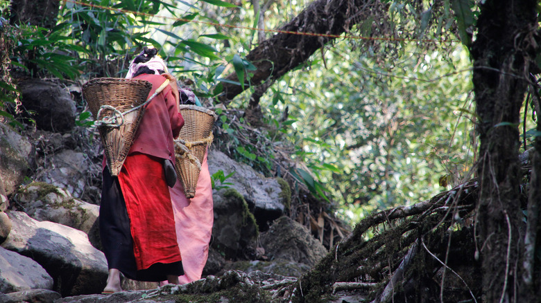 khasi women traditional dress