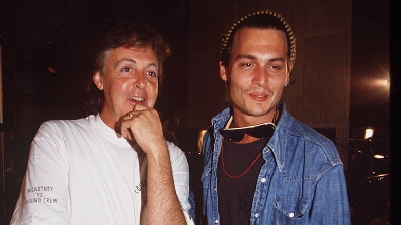 Paul McCartney Johnny Depp posing