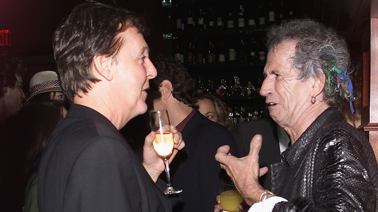 Paul McCartney and Keith Richards in 2000