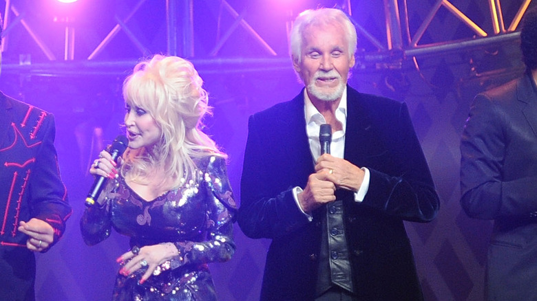 dolly parton and kenny rogers on stage