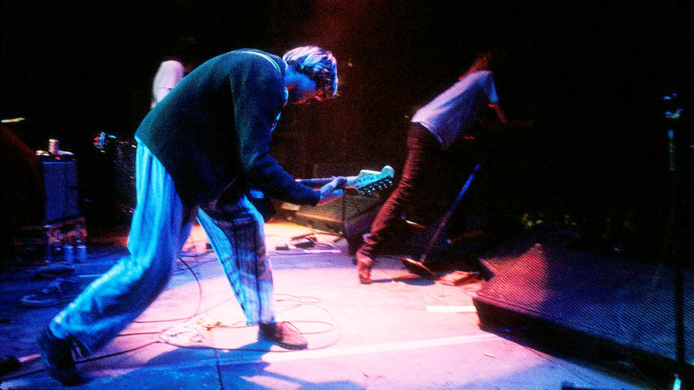 Kurt Cobain on stage with Mudhoney