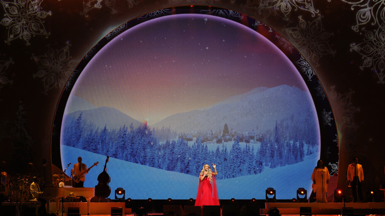 Mariah Carey singing at Christmas concert