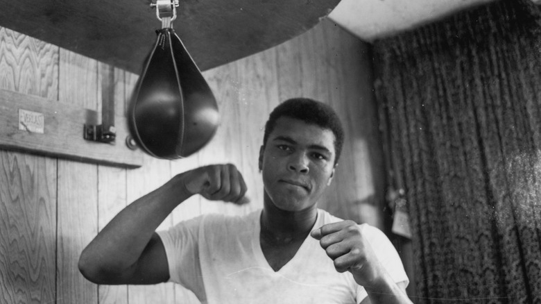 Muhammad Ali boxing