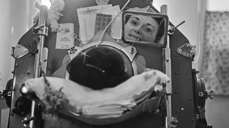 woman in iron lung 