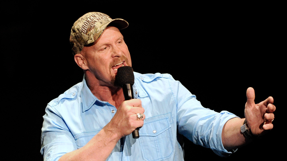 Steve Austin speaks at event