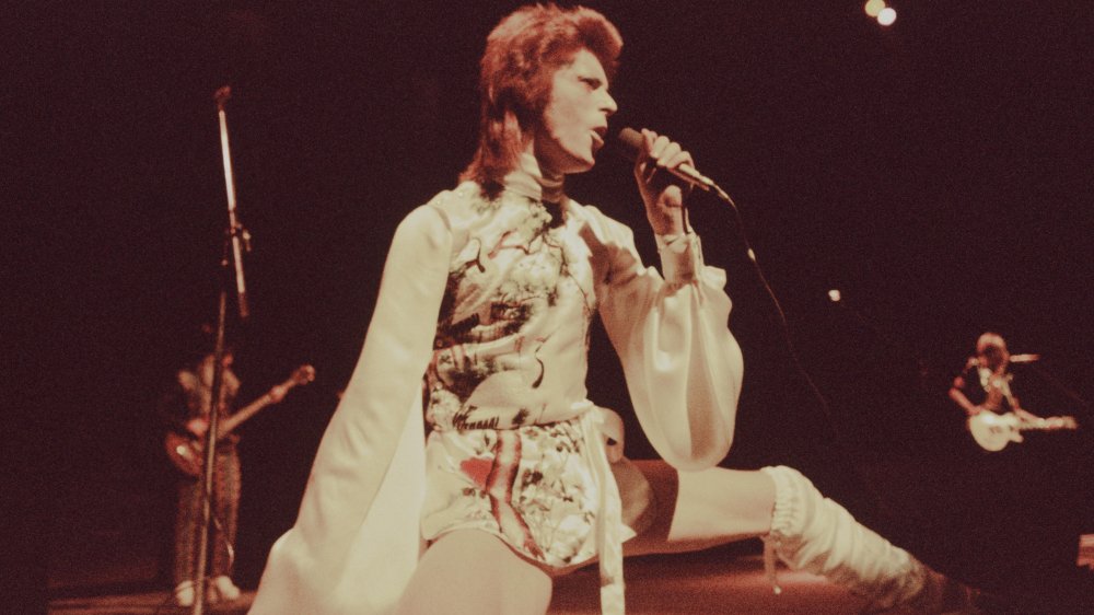 Bowie singing as Ziggy Stardust