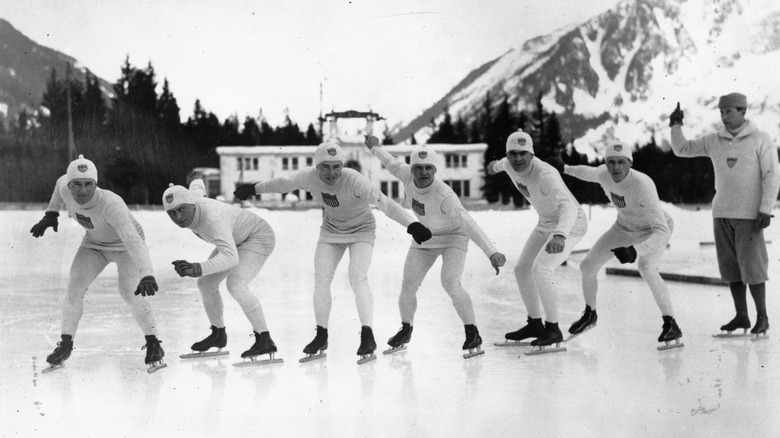 Speed skaters, 1924