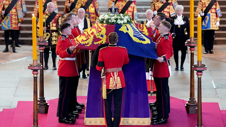 the grenadier guards assigned to the queen's coffin